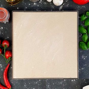 Pizzastein Grill mit Edelstahlrahmen 35 x 35 x 3 cm PUR Schamotte Schamotte-Shop.de