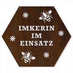 Wabenschild in Edelrost - Imkerin im Einsatz