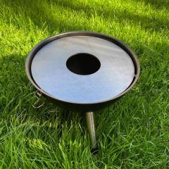 Grillring Ø 58,8 cm für 60er Kugelgrill von Schamotte-Shop.de auf Rasen