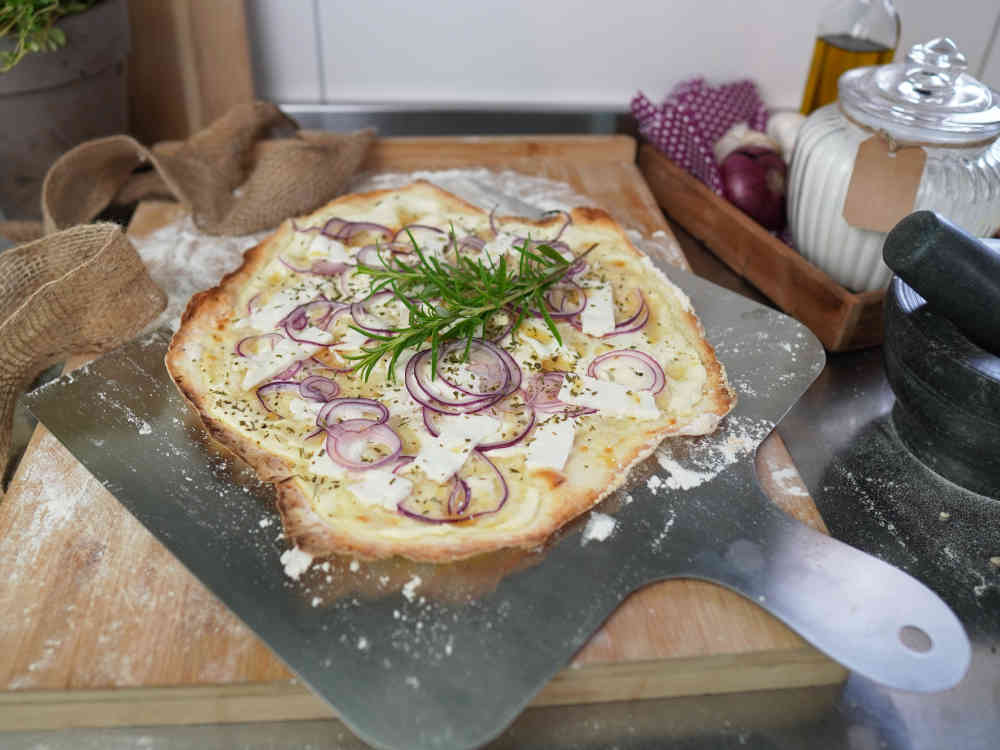 Geschenkideen für Pizzabäcker - Pizzastein aus Keramik