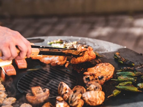 Feuerplatten und Zubehör für Grilltonnen