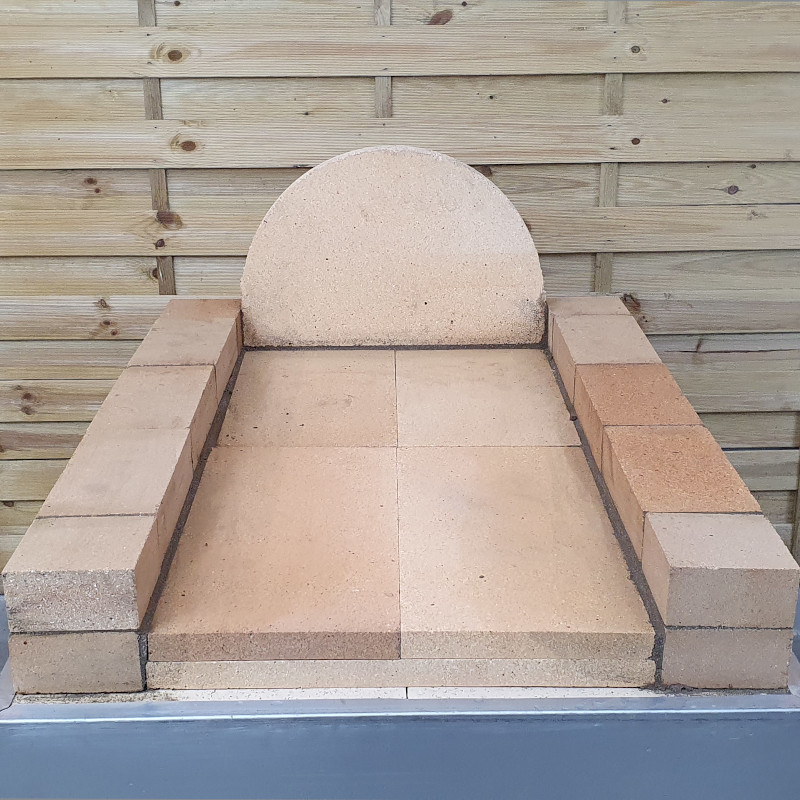 >2. Reihe des Pizzaofens bauen