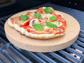 Runde Pizzasteine für den Grill