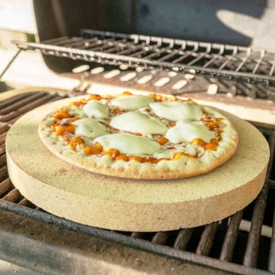 Pizzastein für den Grill