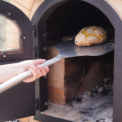 Pizzaschieber XL aus Edelstahl testen