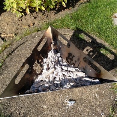 Testbericht: Feuerschale BlazeBox Bowl Mini im Garten