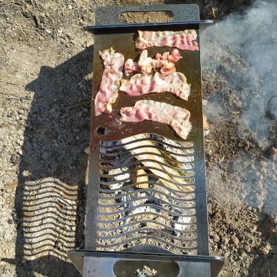Testbericht der Feuerplatte to go: Bacon grillen