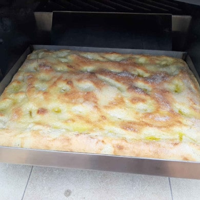 Produkttest: Pizzaofen-Zubehör - Kuchen backen auf Backblech