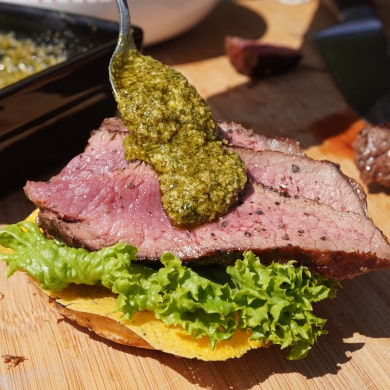 Feuerplatten Rezept: Chimichurri – Steak Burger