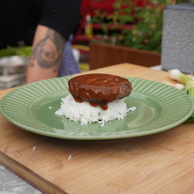 Rezepte Feuerplatte: Herzhaftes Frühstück Loco Moco