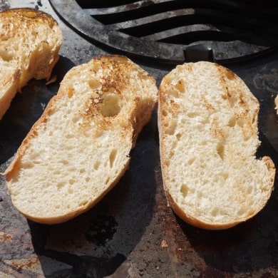 Pan con Tomate