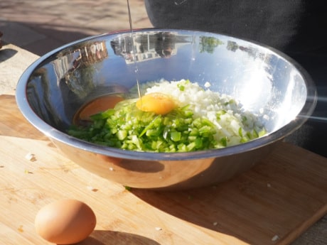 Niederrheinische Gourmet-Frikadellen mit Schmörkes