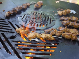 Streetfood Rezepte: Grilltrends für Ihre Feuertonne