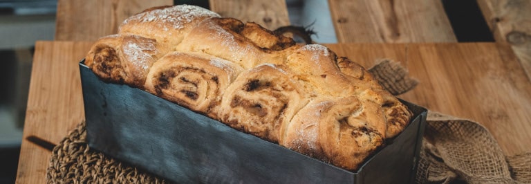 Leckeres Apfel-Zimt-Brot aus dem Pizzaofen