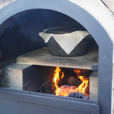 Honig-Bierbrot im Pizzaofen