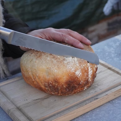 Honig-Bierbrot im Pizzaofen