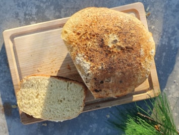 Honig-Bier-Brot im Pizzaofen