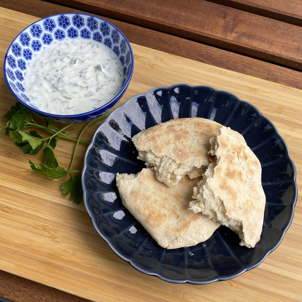 Naan Brot auf dem Pizzastein backen » Rezepte