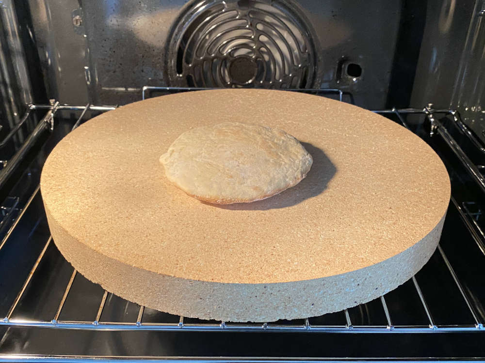 Naan Brot auf dem Pizzastein backen » Rezepte