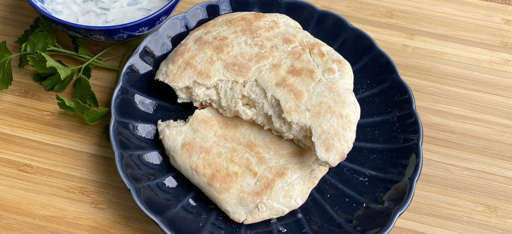 Rezept: Naan Brot auf dem Pizzastein backen