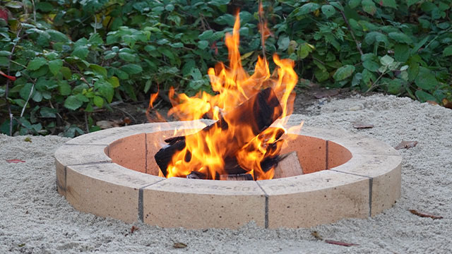 Feuerstelle aus Schamotte